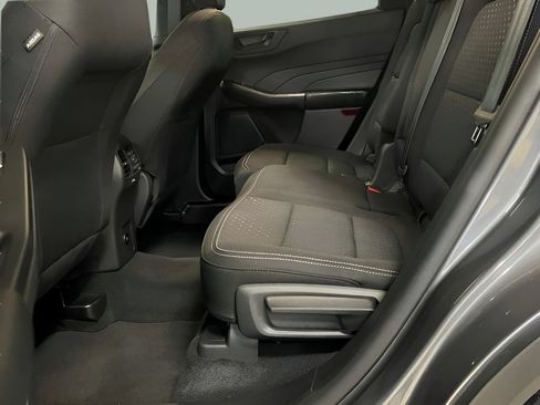Used 2025 Ford Escape Active w/ Cold Weather Package FWD image 30