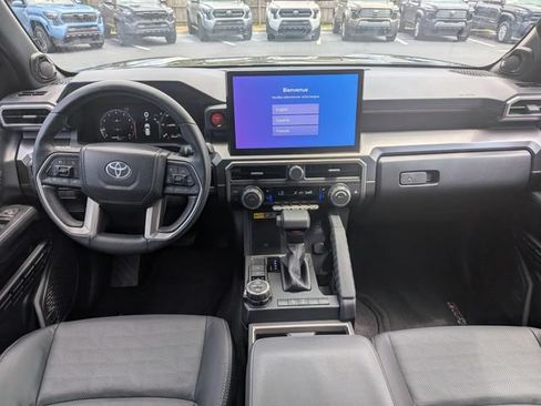 Used 2025 Toyota 4Runner TRD Off-Road Premium AWD/4WD image 15