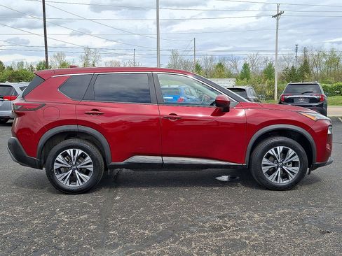 Used 2023 Nissan Rogue SV FWD image 25