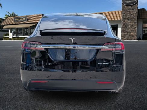 Used 2021 Tesla Model X Long Range image 6