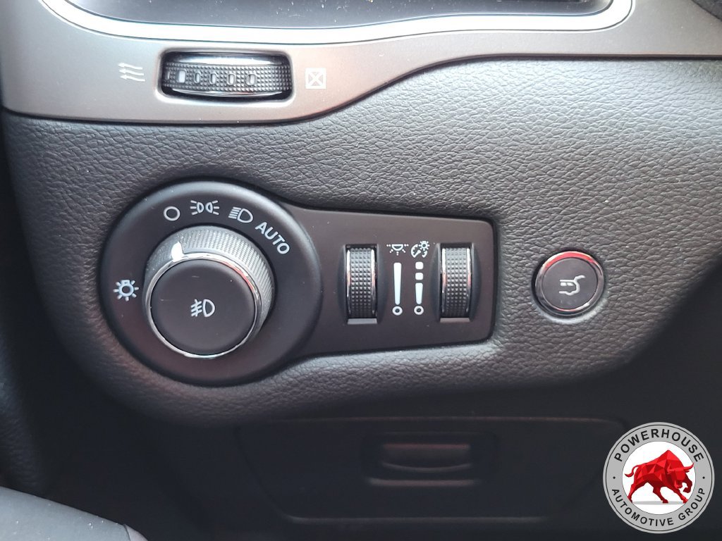 Used 2022 Jeep Cherokee Latitude Lux FWD image 29