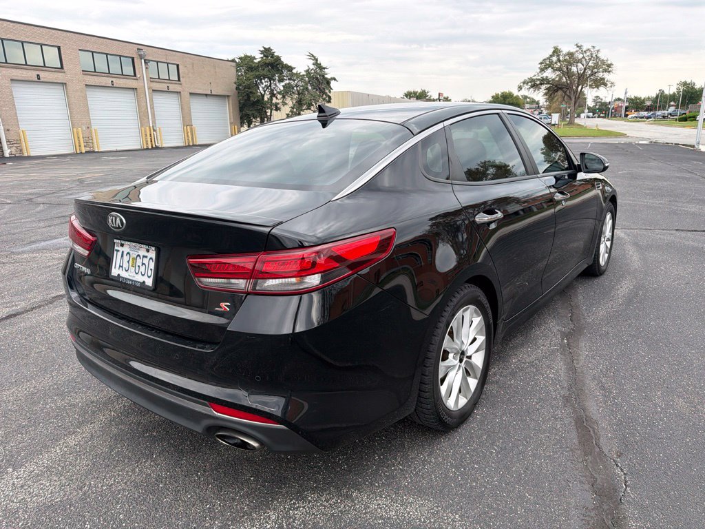 Used 2018 Kia Optima S FWD image 6