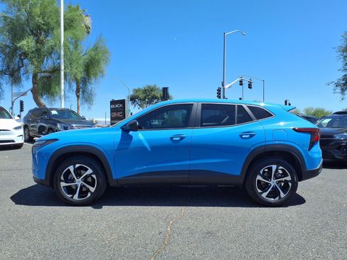 Used 2024 Chevrolet Trax RS w/ Driver Confidence Package FWD image 9