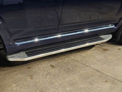 Used 2018 Toyota 4Runner Limited image 38