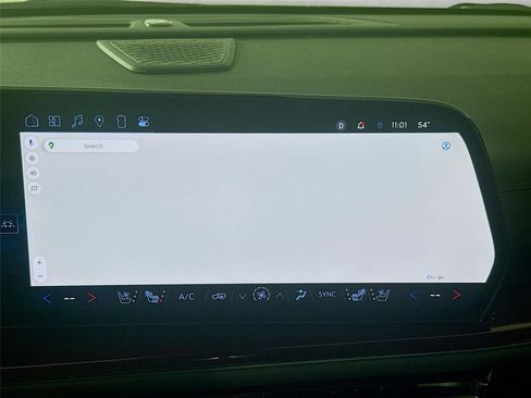 Used 2024 Chevrolet Traverse RS image 15