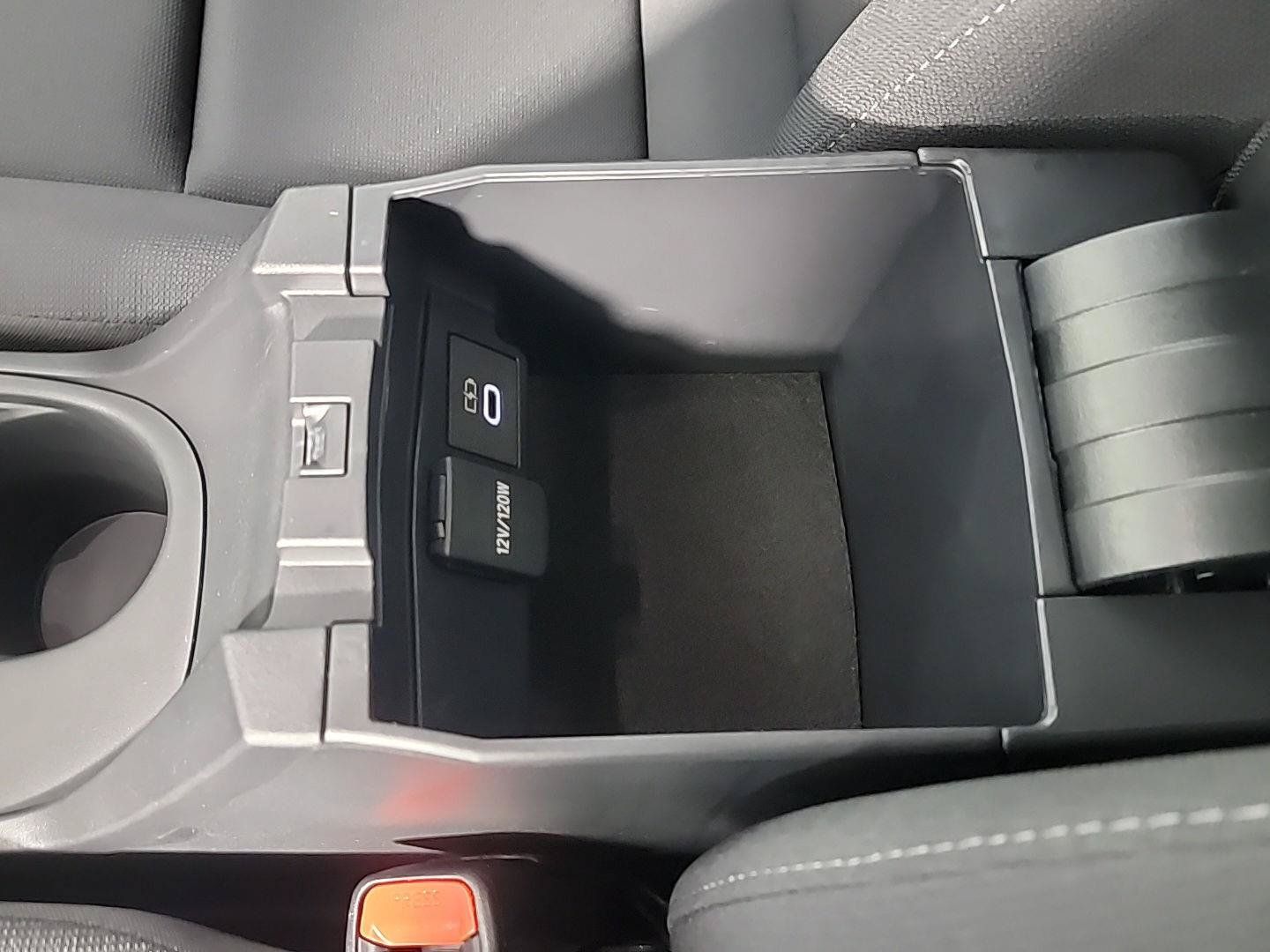 Used 2026 Toyota Corolla LE FWD image 31
