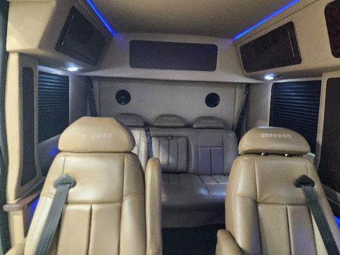 Used 2015 Ford Transit 250 148 Medium Roof w/ Premium Package image 14