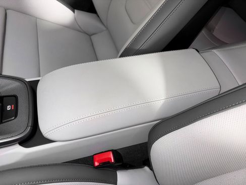 New 2026 Porsche 911 Carrera 4S image 36