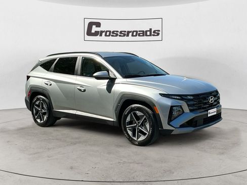 Used 2025 Hyundai Tucson SEL FWD image 7