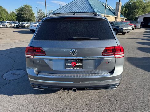 Used 2019 Volkswagen Atlas SEL R-Line AWD/4WD image 4