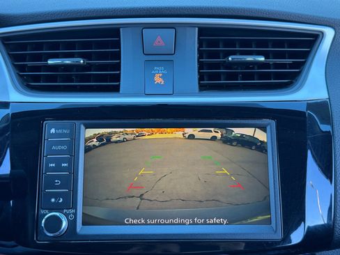 Used 2019 Nissan Sentra SR w/ Exterior Package image 22