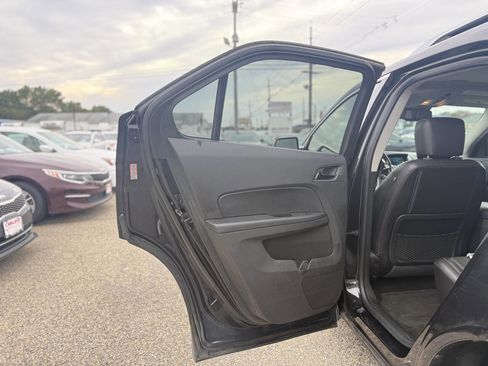 Used 2015 Chevrolet Equinox LTZ image 12