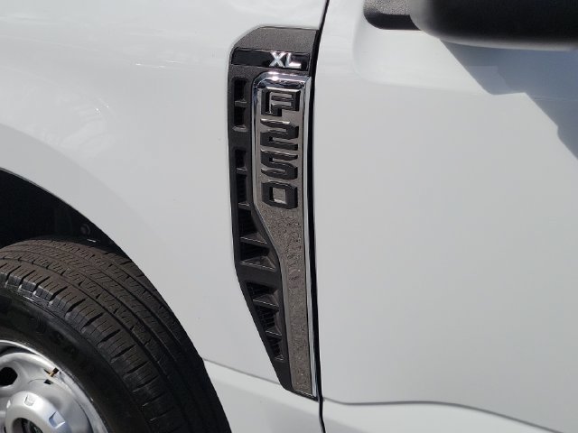 Used 2026 Ford F250 XL AWD/4WD image 8
