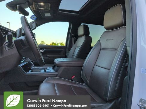 Used 2025 GMC Sierra 3500 Denali AWD/4WD image 23