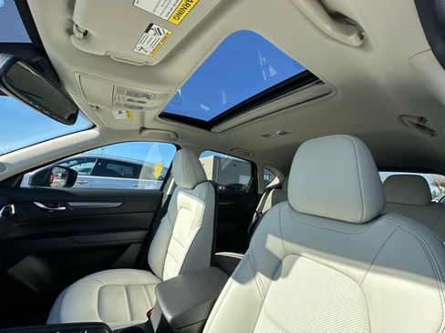 New 2025 MAZDA CX-5 AWD 2.5 S w/ Preferred Package image 22