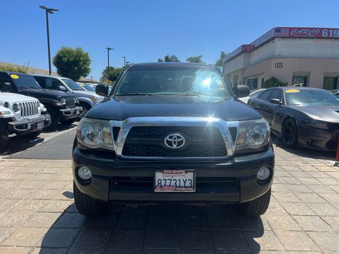 Used 2011 Toyota Tacoma PreRunner w/ TRD Off-Road Pkg w/JBL Audio RWD image 3