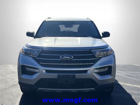 Used 2021 Ford Explorer XLT w/ Equipment Group 202A image 28