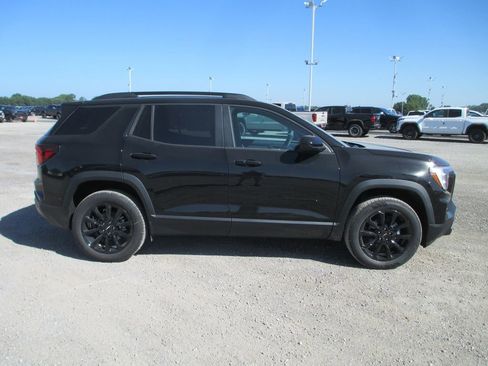 New 2026 GMC Terrain Elevation w/ Elevation Premium Package AWD/4WD image 3