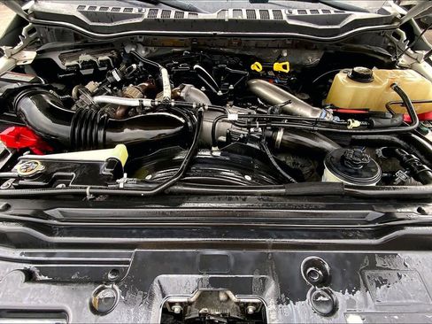 Used 2019 Ford F250 Lariat w/ Lariat Ultimate Package image 31