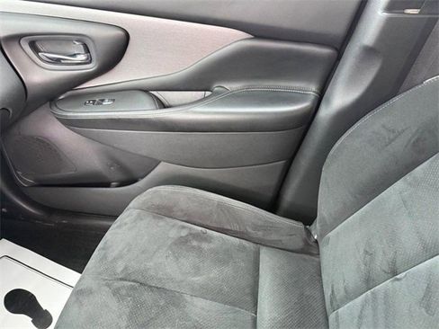 Used 2021 Nissan Murano S image 27