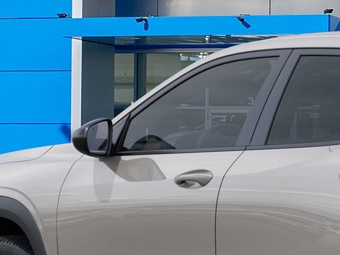 New 2026 Chevrolet Trax RS w/ Sunroof Package FWD image 34
