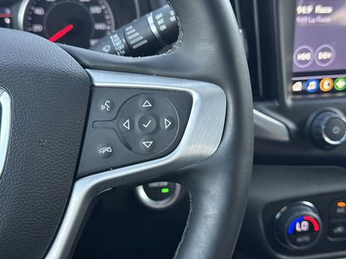 Used 2024 GMC Terrain SLT w/ Tech Package image 20