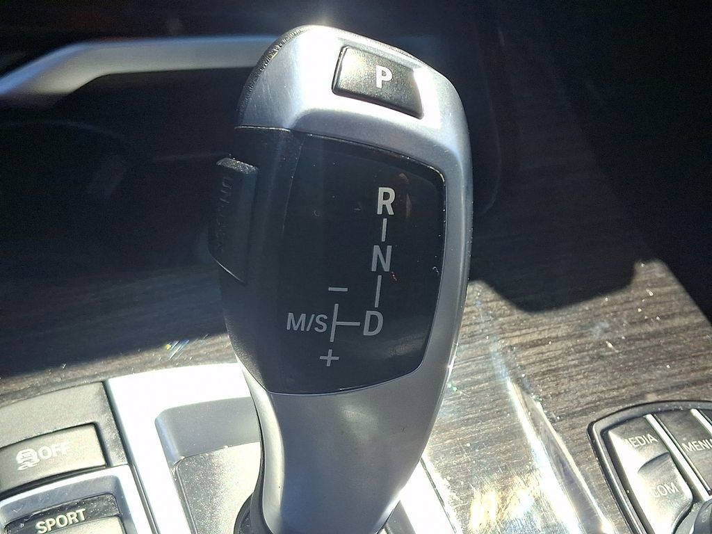 Used 2017 BMW X3 xDrive28i AWD/4WD image 16