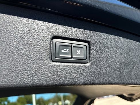 Used 2017 Audi Q7 2.0T Premium Plus w/ Premium Plus Package image 32