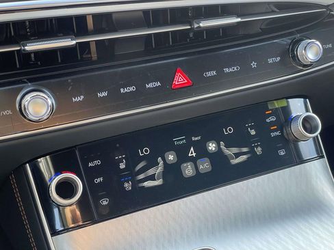 New 2026 Genesis GV70 2.5T Sport Prestige AWD/4WD image 17