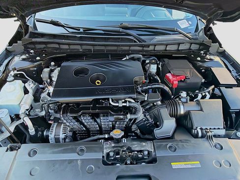 Used 2020 Nissan Altima 2.5 SR w/ Premium Package image 33