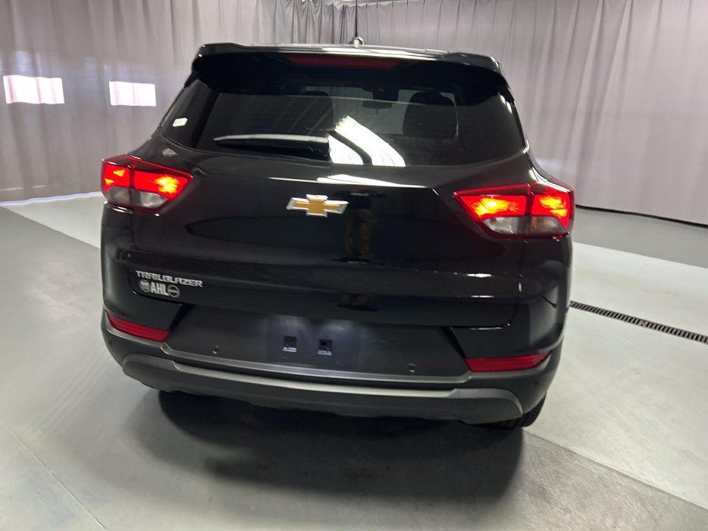 Used 2026 Chevrolet TrailBlazer LS w/ LS Convenience Package FWD image 6