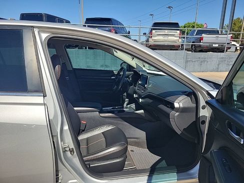 Used 2022 Nissan Altima 2.5 SR AWD/4WD image 16