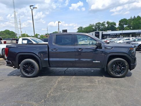 Used 2025 GMC Sierra 1500 Elevation AWD/4WD image 7