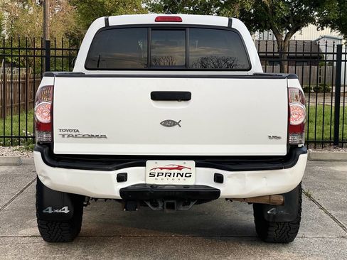 Used 2012 Toyota Tacoma 4x4 Double Cab w/ TRD Sport Pkg image 8