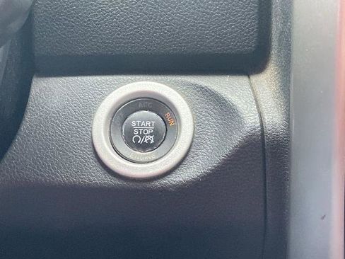 Used 2016 RAM 2500 Laramie w/ Convenience Group image 13