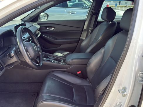 Used 2023 Honda Accord Sport image 11