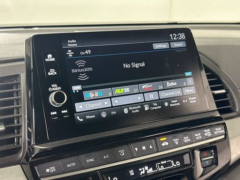 Used 2025 Honda Odyssey EX-L image 30