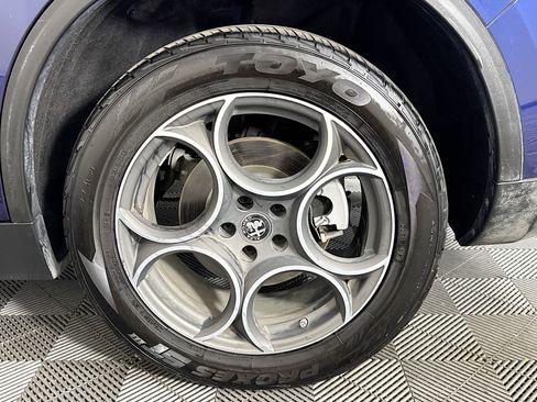 Used 2021 Alfa Romeo Stelvio Sprint w/ Nero Edizione image 40