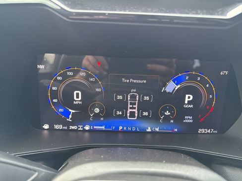 Used 2025 Chevrolet Colorado Z71 AWD/4WD image 26