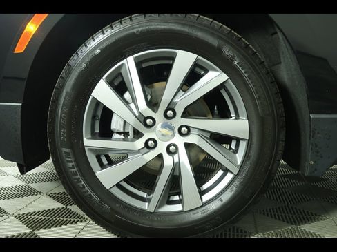 Used 2023 Chevrolet Equinox LT image 11