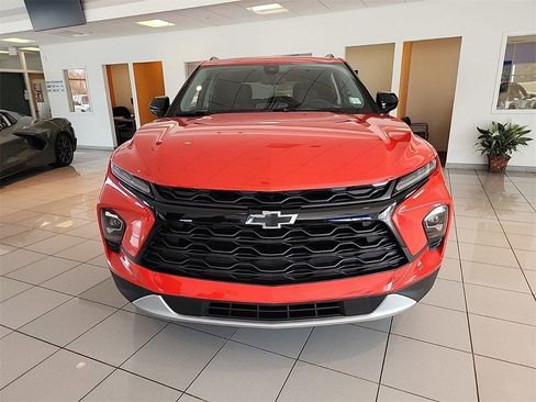 New 2025 Chevrolet Blazer LT w/ Midnight/Sport Edition image 8