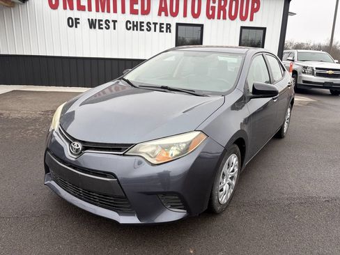 Used 2015 Toyota Corolla LE image 2
