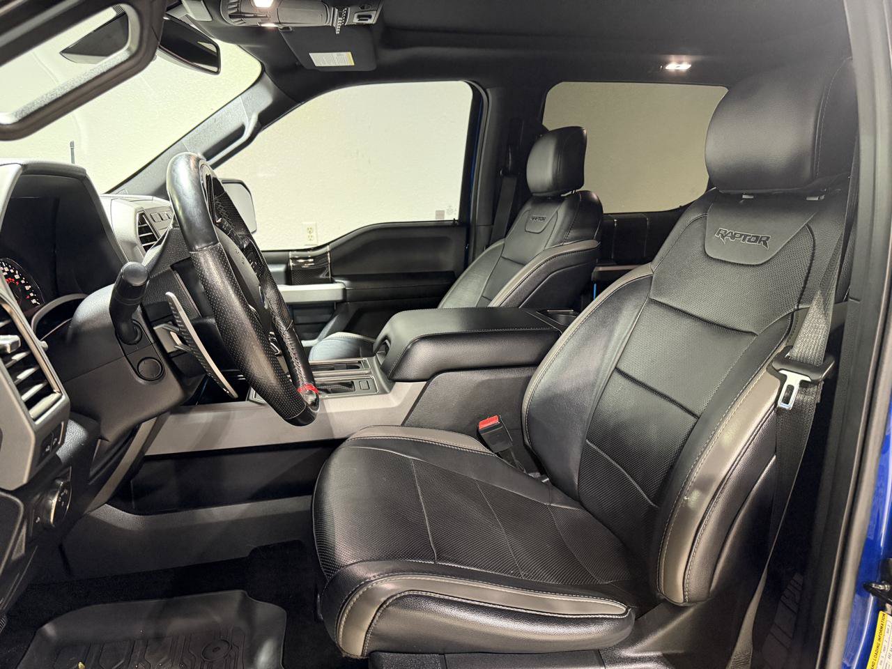 Used 2018 Ford F150 Raptor w/ Equipment Group 802A Luxury AWD/4WD image 9