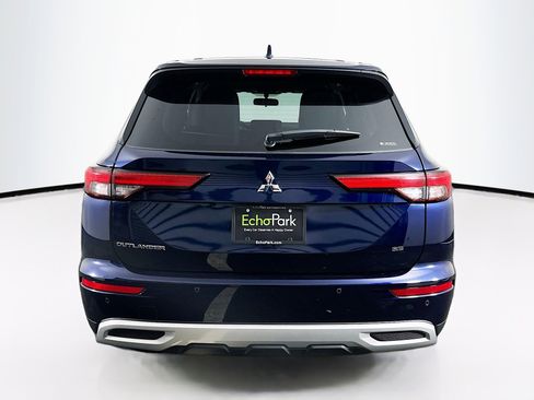 Used 2024 Mitsubishi Outlander SE image 7