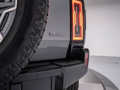 Used 2025 GMC Hummer EV 3X AWD/4WD image 36