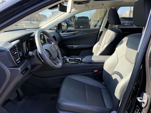 Used 2025 Lexus NX 350 AWD image 12