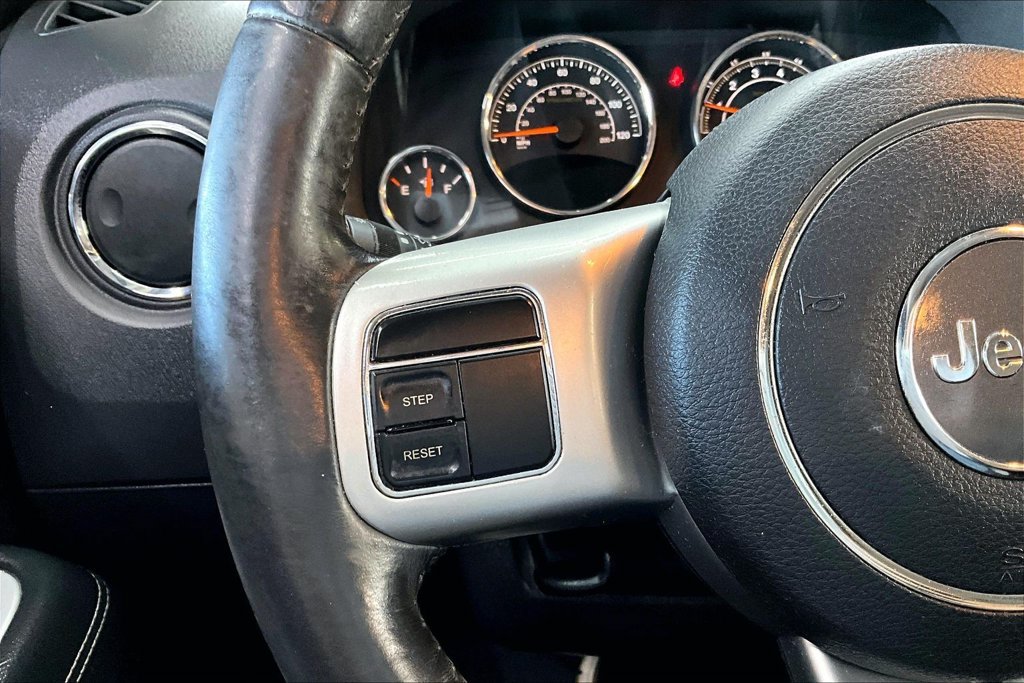 Used 2017 Jeep Compass Latitude AWD/4WD image 10