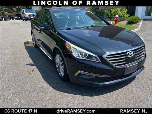 Used 2015 Hyundai Sonata Limited w/ Option Group 06 FWD image 7