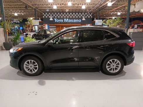 Used 2022 Ford Escape SE w/ Convenience Package image 9