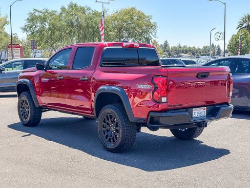 Certified 2023 Chevrolet Colorado Trail Boss w/ Advanced Trailering Package AWD/4WD image 2